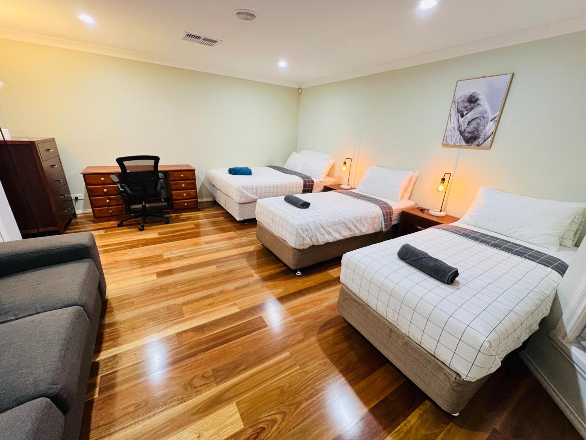 Spacious 6 Bedroom Holiday Home 15 Min Away From Melbourne Airport Sydenham Extérieur photo