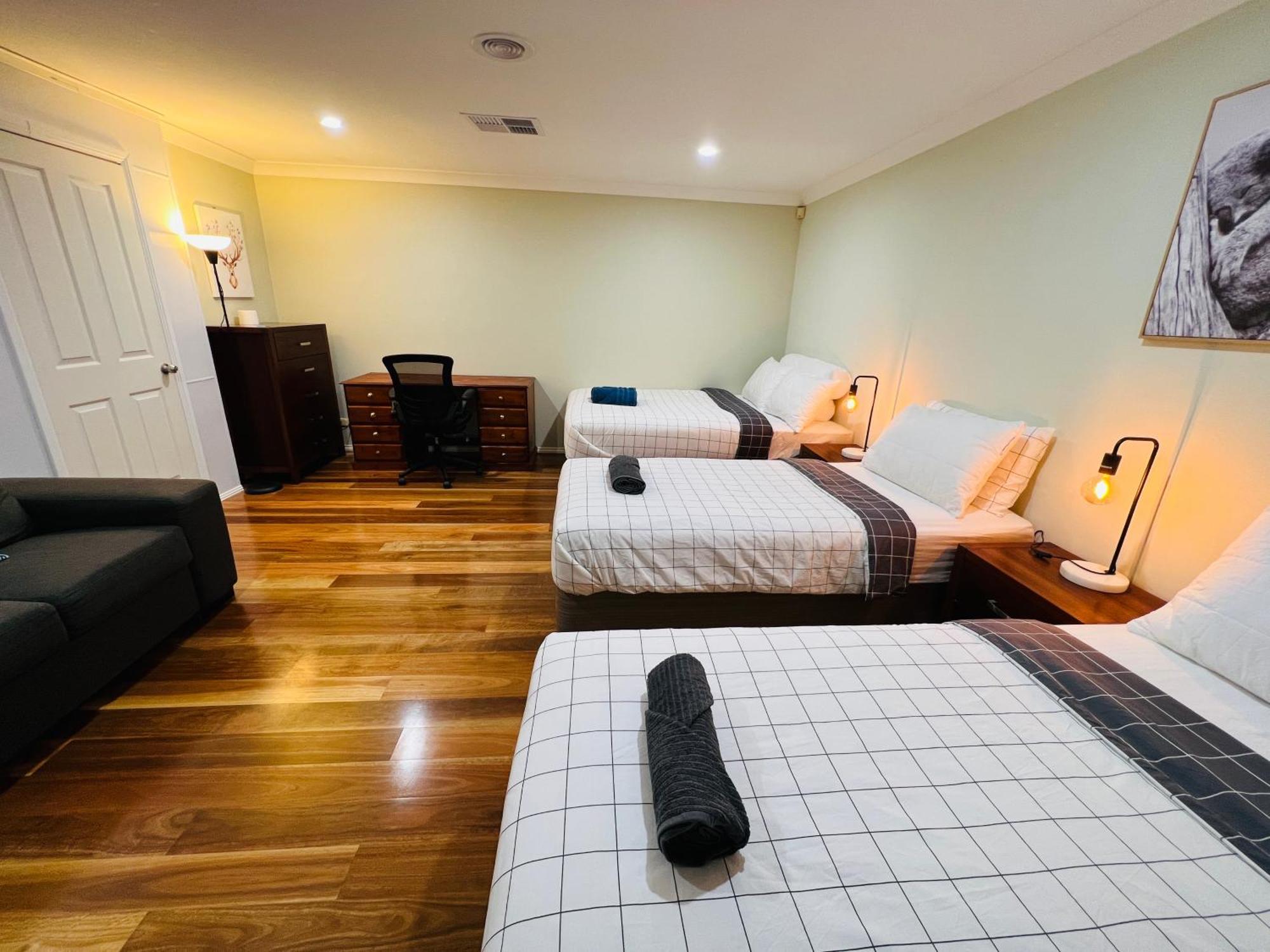 Spacious 6 Bedroom Holiday Home 15 Min Away From Melbourne Airport Sydenham Extérieur photo