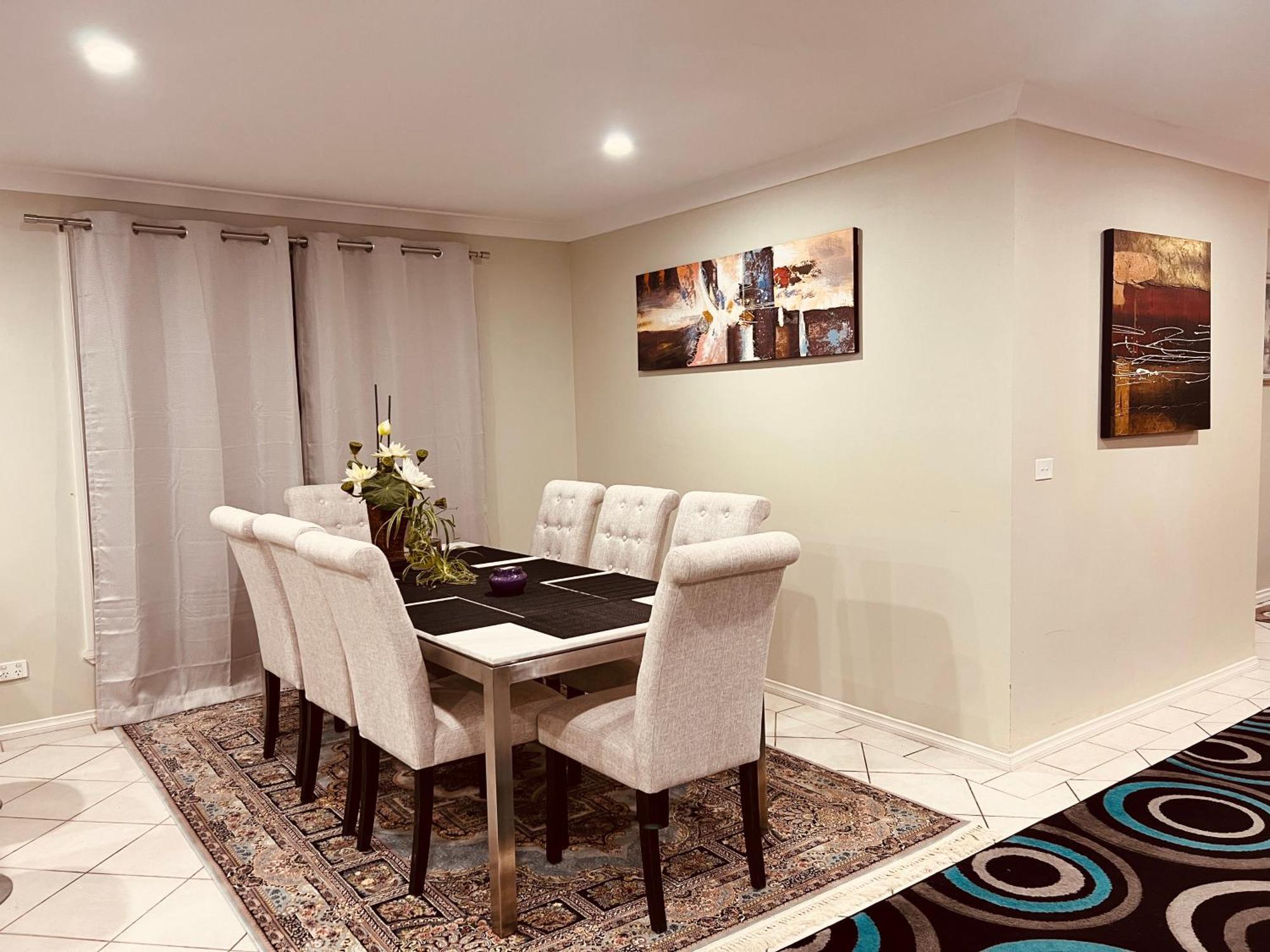 Spacious 6 Bedroom Holiday Home 15 Min Away From Melbourne Airport Sydenham Extérieur photo