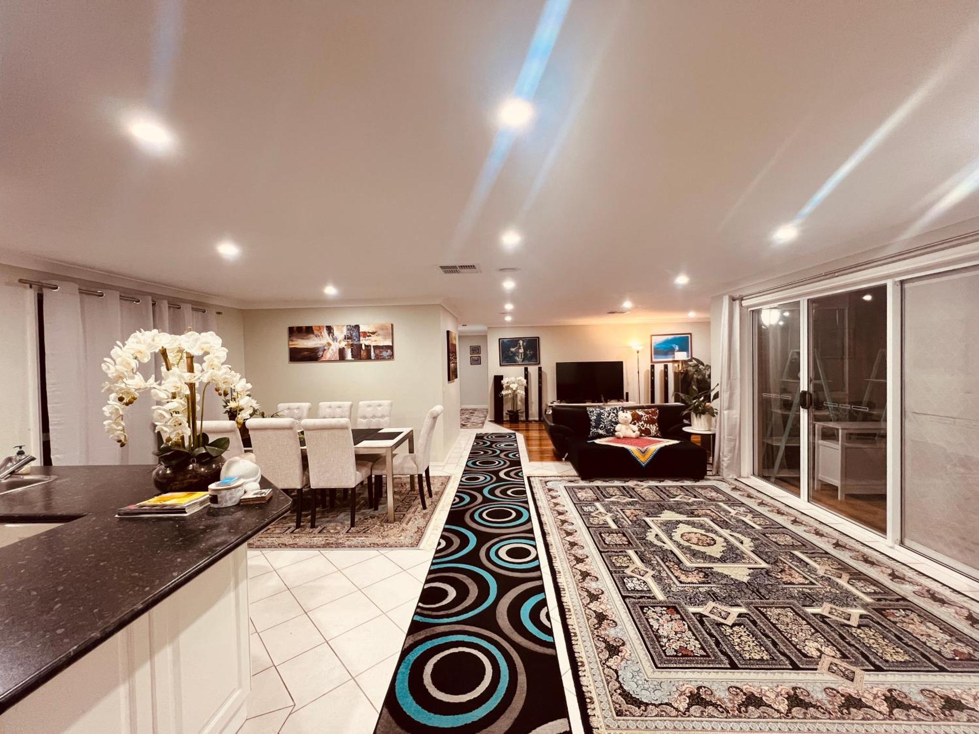 Spacious 6 Bedroom Holiday Home 15 Min Away From Melbourne Airport Sydenham Extérieur photo