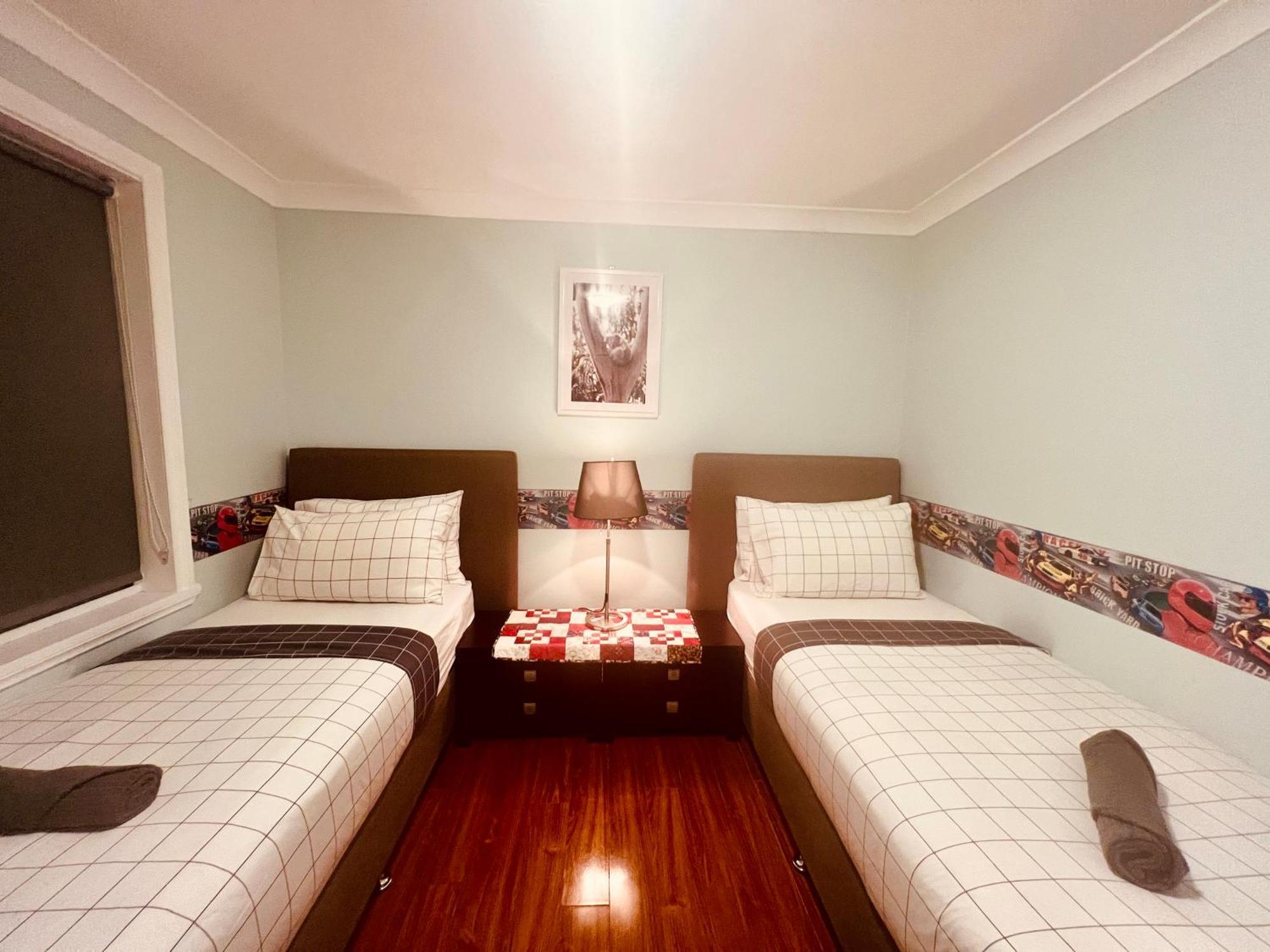 Spacious 6 Bedroom Holiday Home 15 Min Away From Melbourne Airport Sydenham Extérieur photo