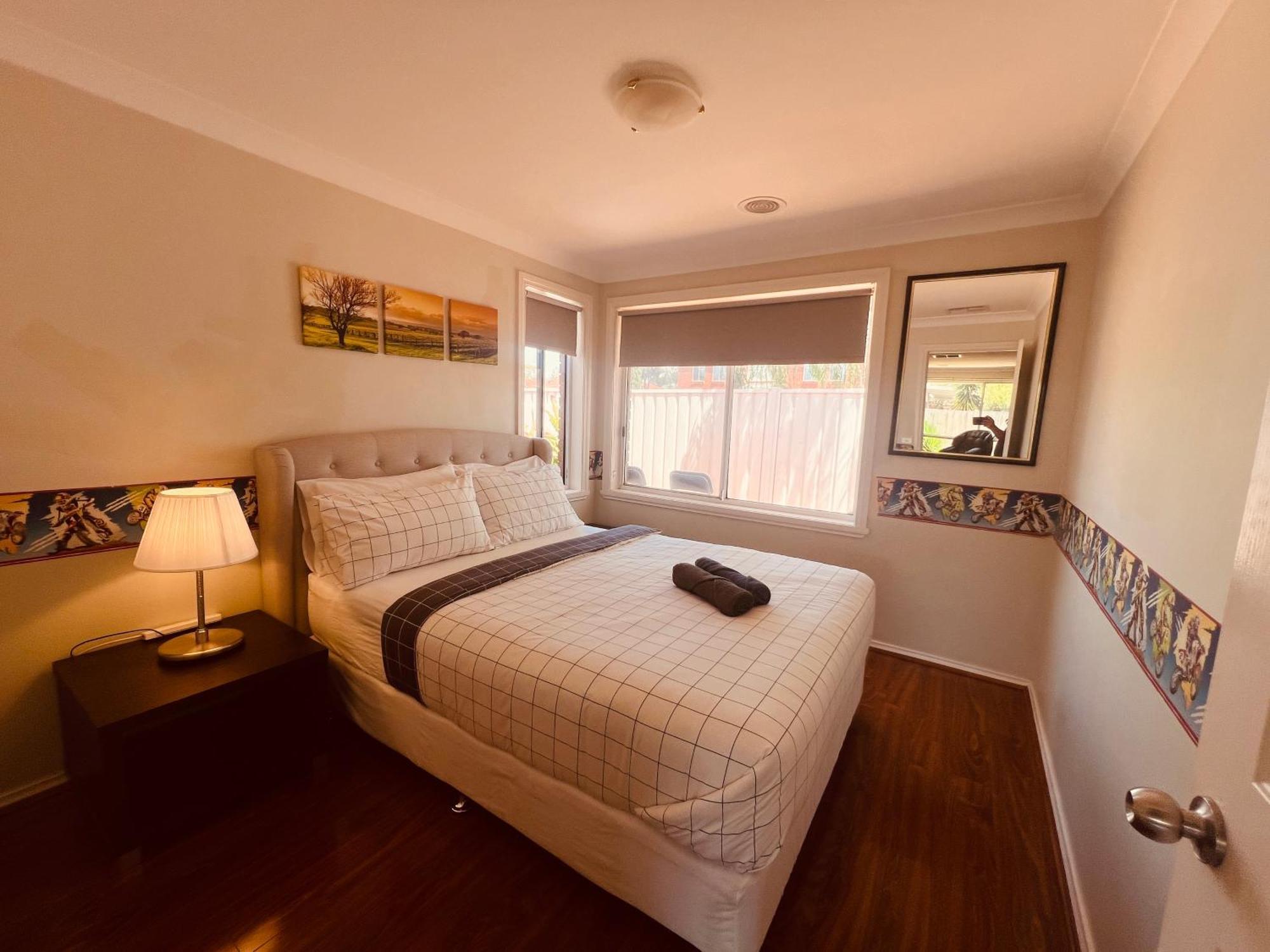 Spacious 6 Bedroom Holiday Home 15 Min Away From Melbourne Airport Sydenham Extérieur photo