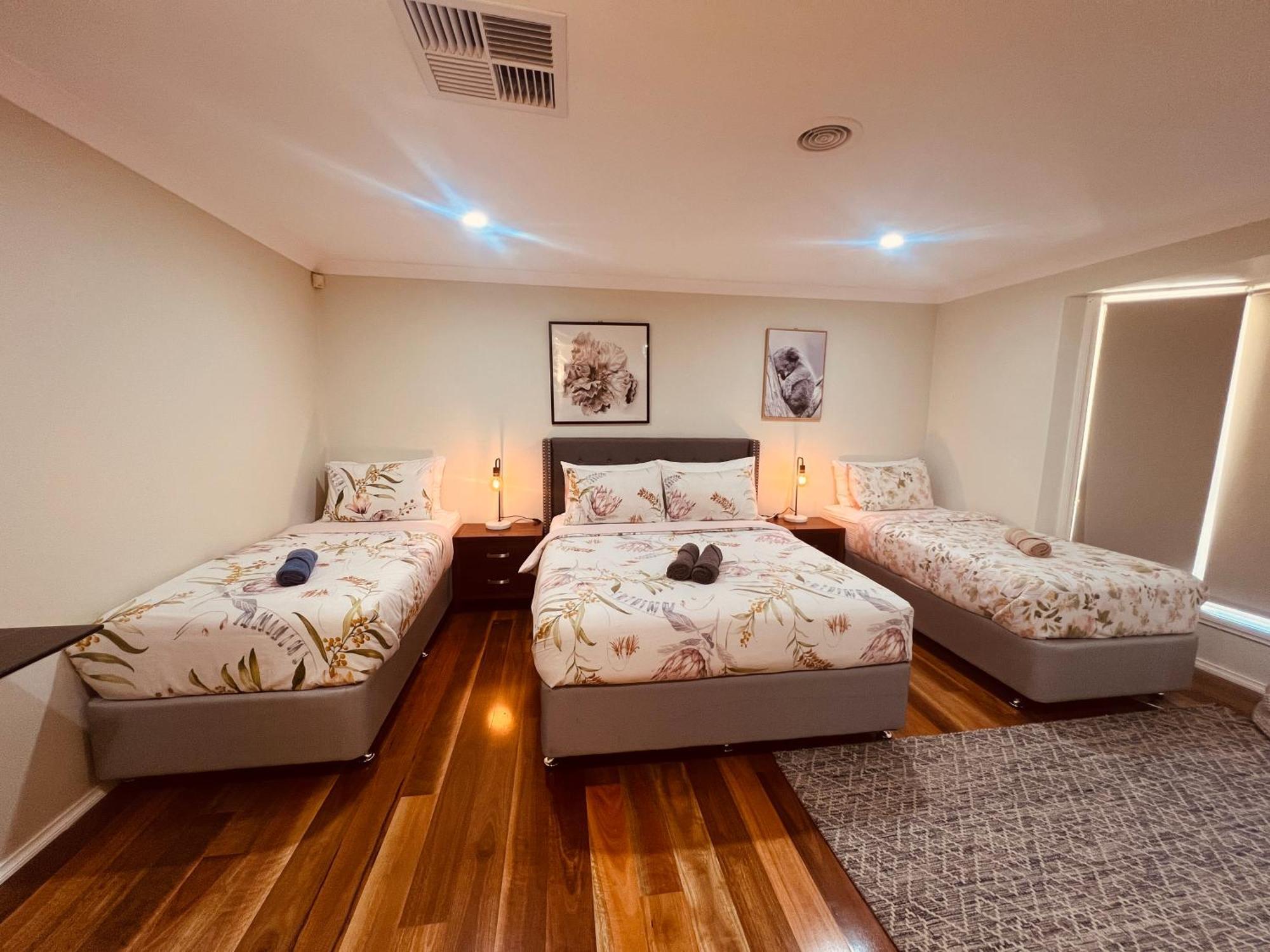 Spacious 6 Bedroom Holiday Home 15 Min Away From Melbourne Airport Sydenham Extérieur photo